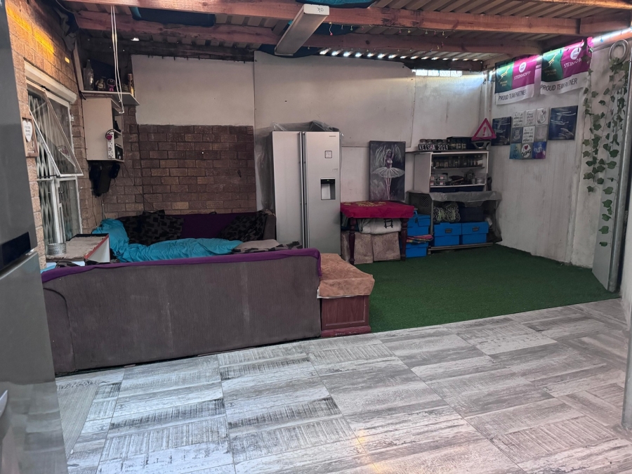 4 Bedroom Property for Sale in Westridge Western Cape